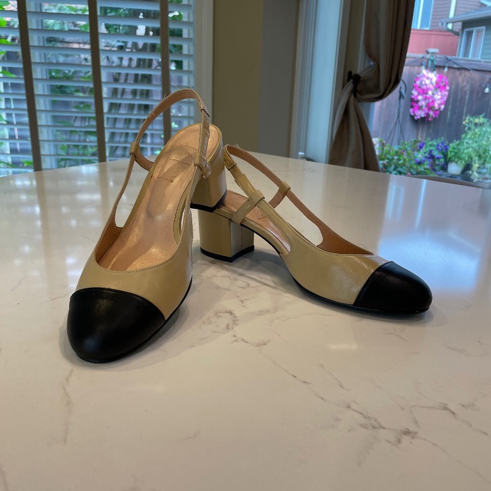 Classic Slingback shoe